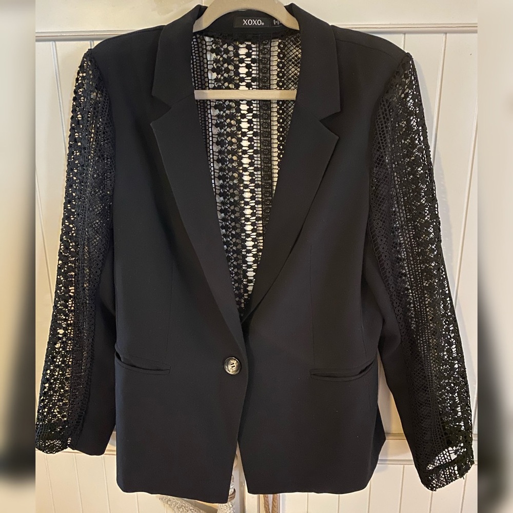 Lace blazer